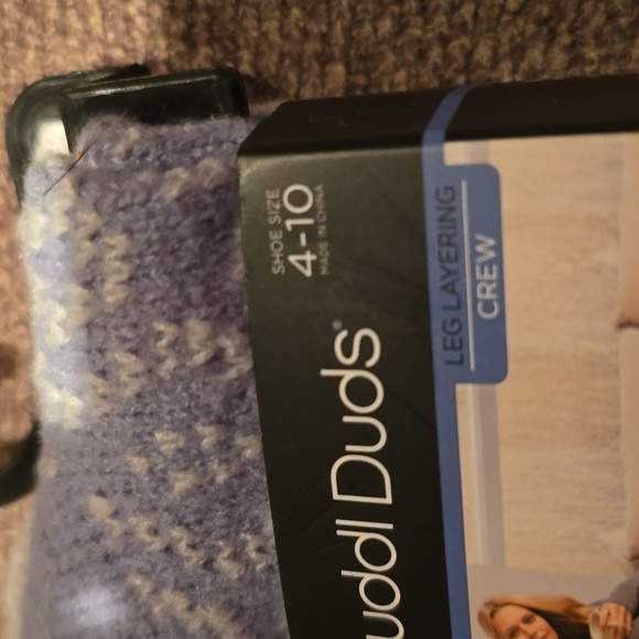 CUDDL DUDS BUNDLE OF 4 PAIRS OF CREW SOCKS FITS SHOE SIZE 4-10 - Picture 12 of 13
